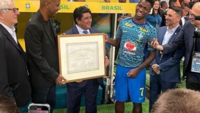 對於內馬爾 對於內馬爾